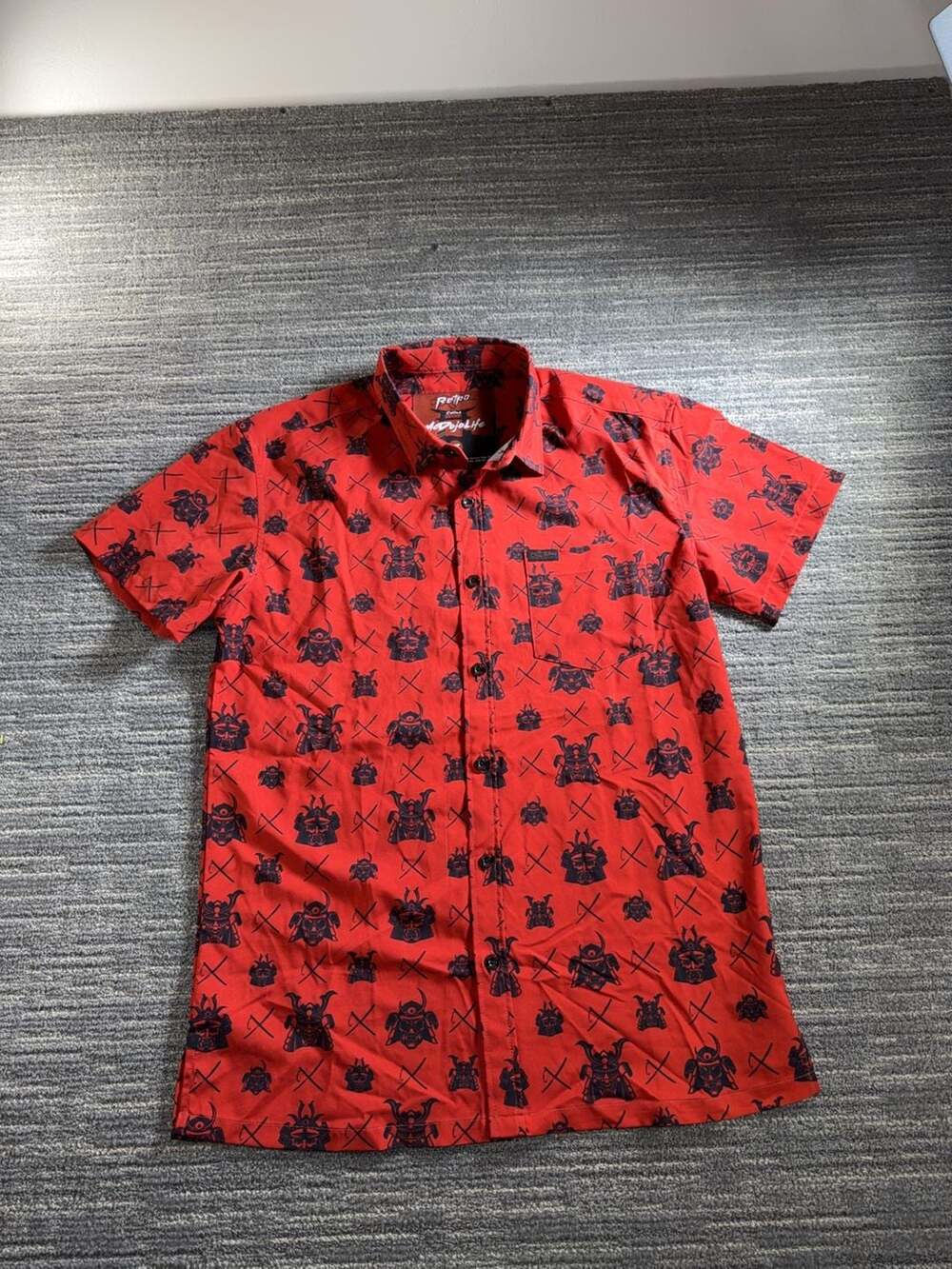 Retro Rifle x McDojoLife Samurai Print Short Sleeve Button Up Shirt Size M